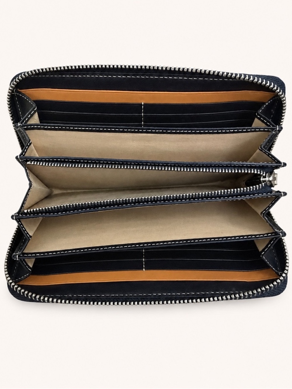 Vivienne Westwood Dark Navy Quilted Leather Zippy Wallet Silver Orb - Picture 6 of 8